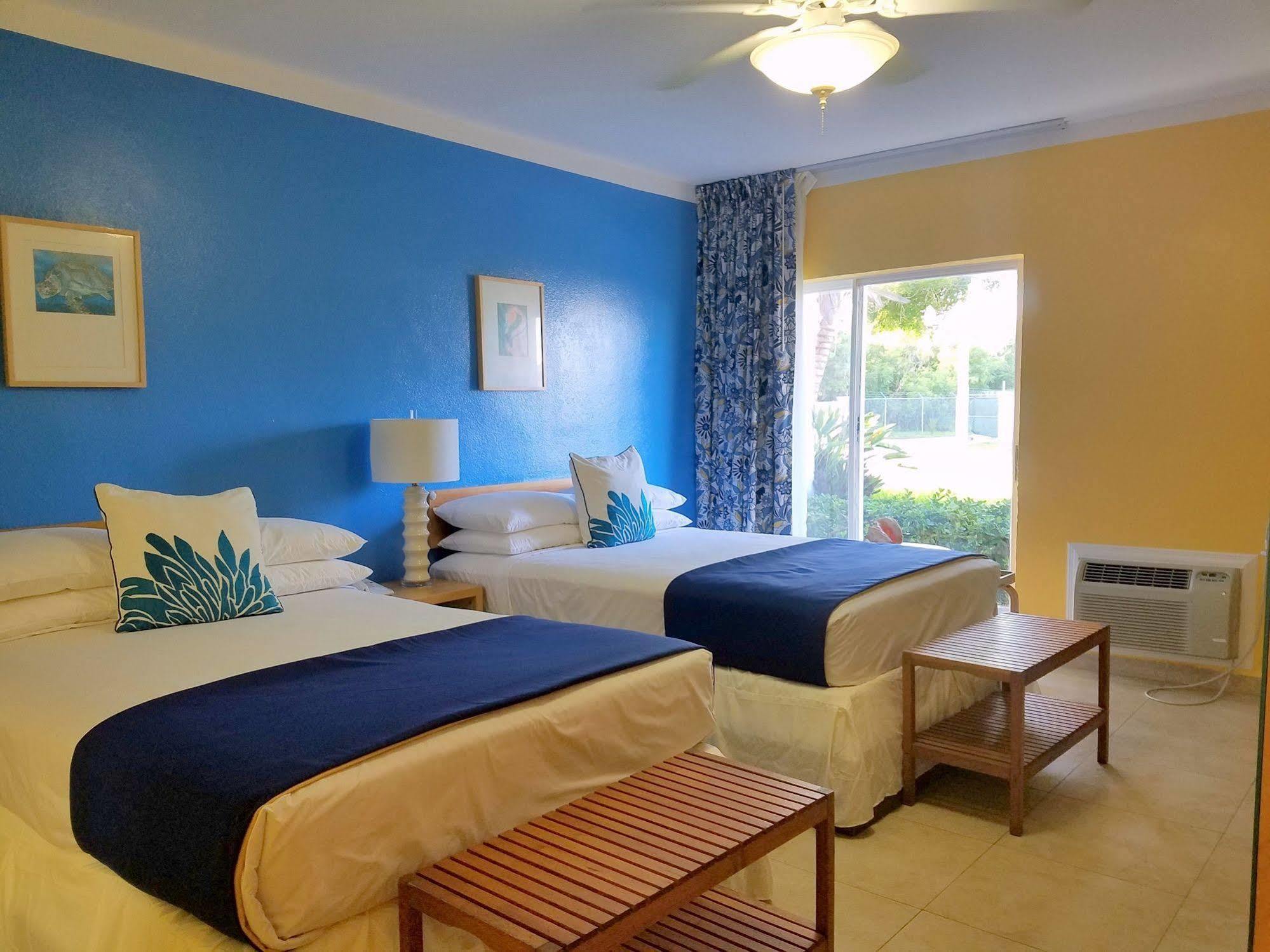 Flamingo Bay Hotel & Marina Freeport Exterior foto